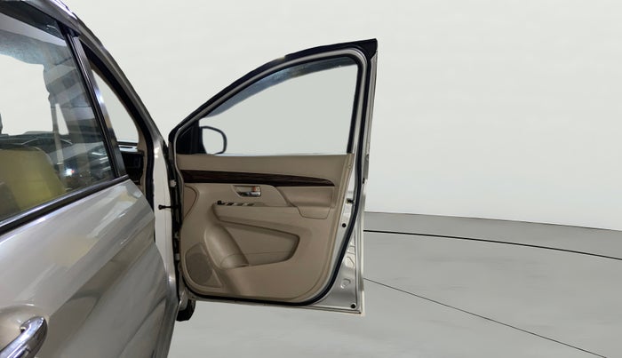 2020 Maruti Ertiga ZXI+ SHVS, Petrol, Manual, 46,413 km, RHS Front Door