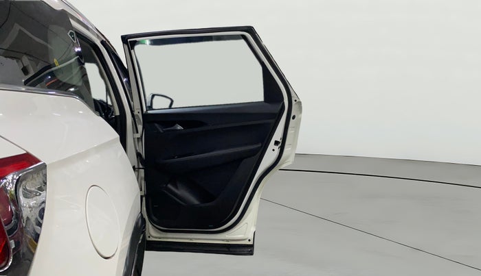 2020 MG HECTOR SHARP 1.5 DCT PETROL, Petrol, Automatic, 48,182 km, RHS Rear Door