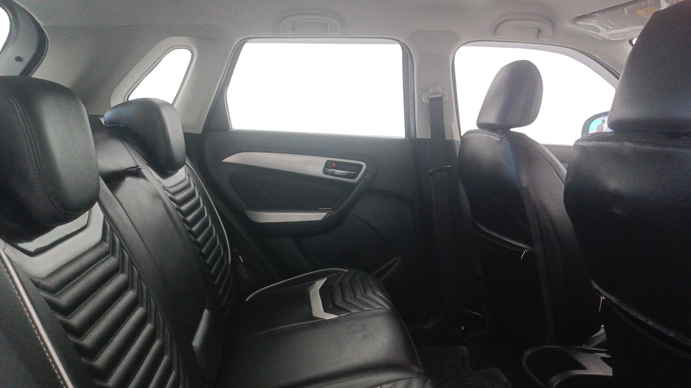 2021 Maruti Vitara Brezza ZXI, Petrol, Manual, 27,959 km, Right Side Rear Door Cabin