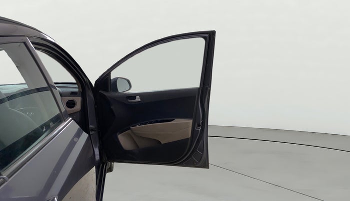 2015 Hyundai Grand i10 SPORTZ 1.2 KAPPA VTVT, CNG, Manual, 87,285 km, RHS Front Door