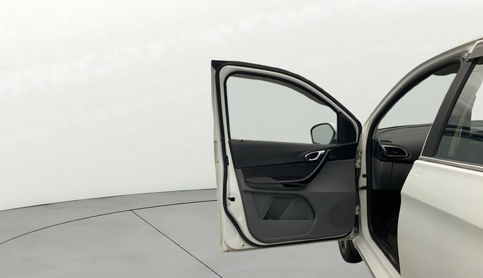 2017 Tata TIGOR XZ PETROL, Petrol, Manual, 47,384 km, LHS Front Door