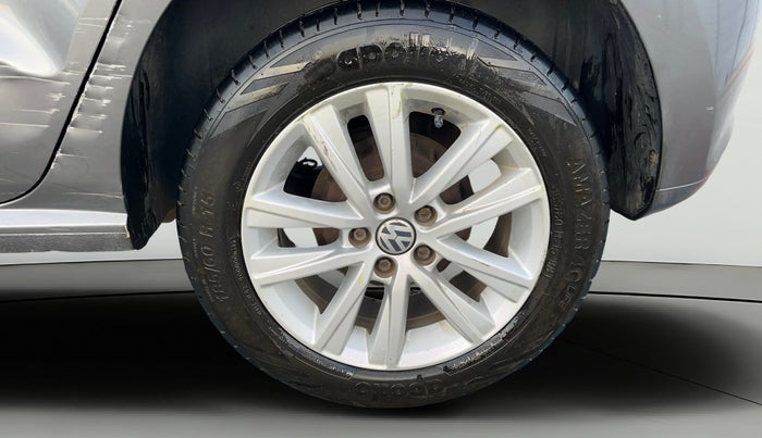 2012 Volkswagen Polo HIGHLINE1.2L, Petrol, Manual, 68,229 km, Left Rear Wheel