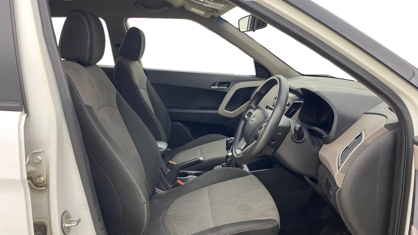 2016 Hyundai Creta SX PLUS 1.6 PETROL, Petrol, Manual, 98,792 km, Right Side Front Door Cabin
