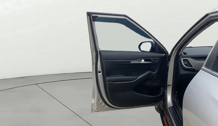 2022 KIA SELTOS HTX PETROL 1.5, Petrol, Manual, 54,369 km, LHS Front Door