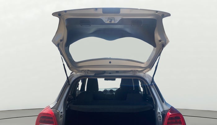 2019 Maruti Swift VXI AMT, Petrol, Automatic, 41,165 km, Boot Door Open