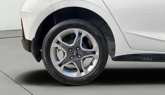 2024 Hyundai NEW I20 Sportz (O) 1.2, Petrol, Manual, 11,965 km, Right Rear Wheel