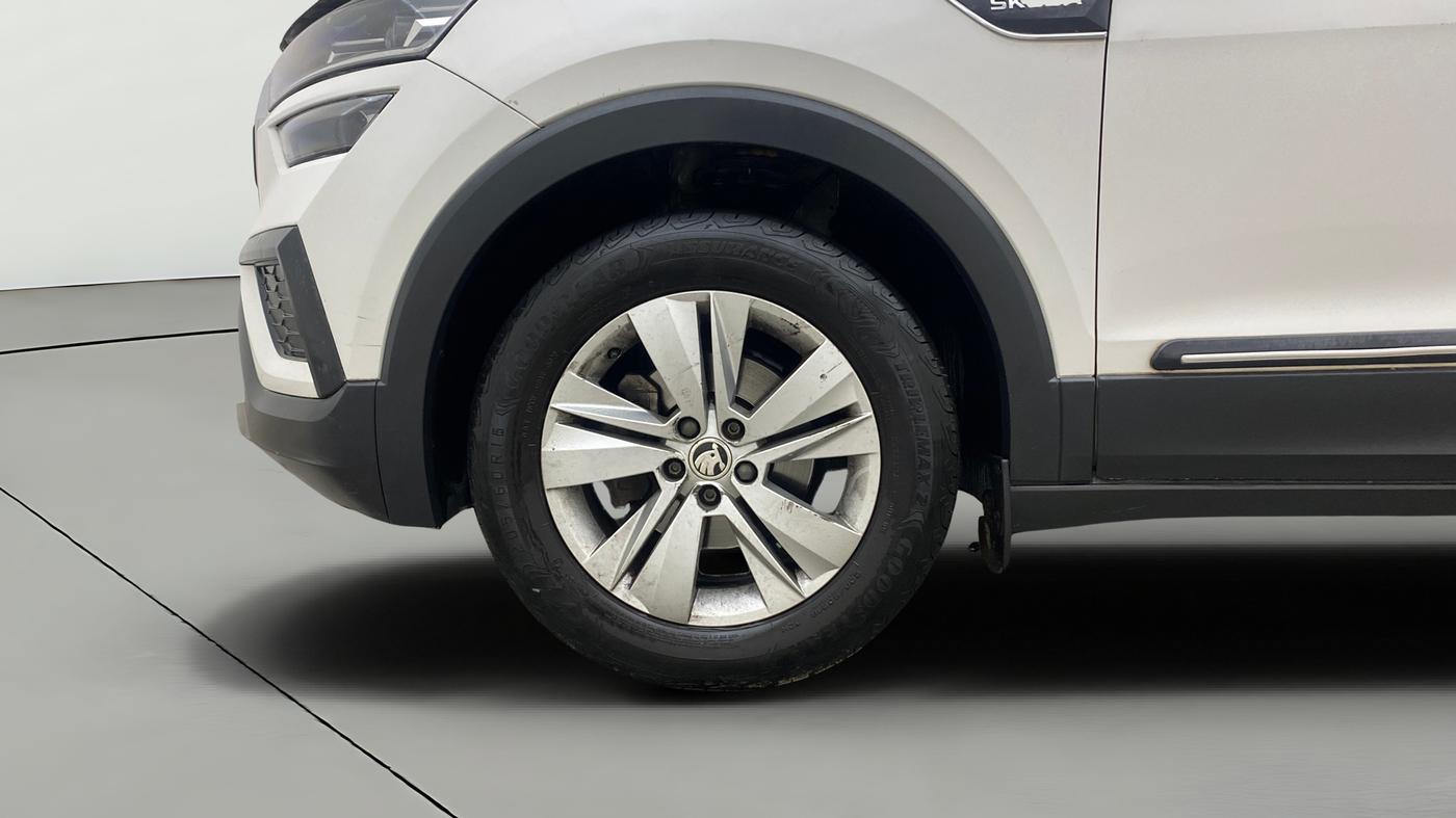 2022 Skoda KUSHAQ AMBITION 1.0L TSI MT, Petrol, Manual, 40,182 km, Left Front Wheel