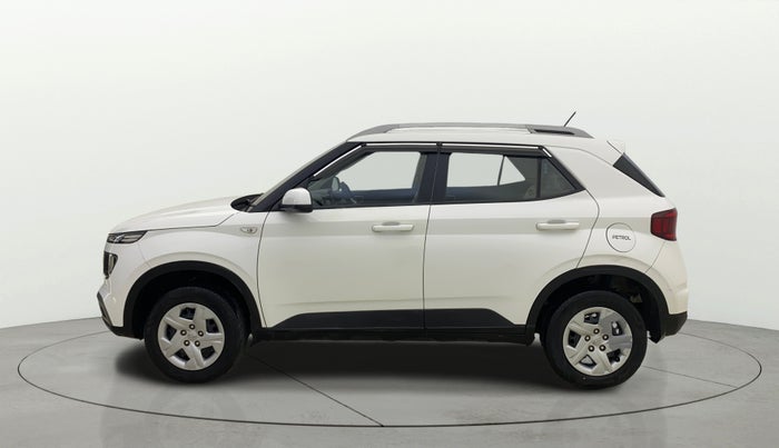 2020 Hyundai VENUE S 1.2, Petrol, Manual, 29,837 km, Left Side