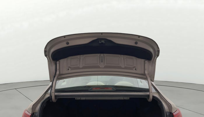 2017 Hyundai Verna 1.6 VTVT SX, Petrol, Manual, 59,816 km, Boot Door Open