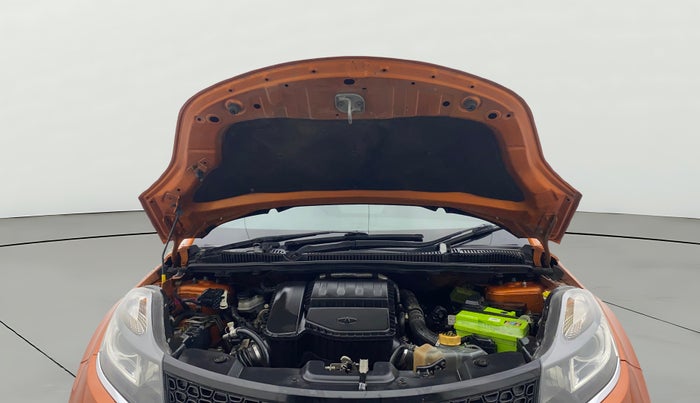 2018 Tata NEXON XZ PLUS DIESEL, Diesel, Manual, 1,27,851 km, Open Bonet