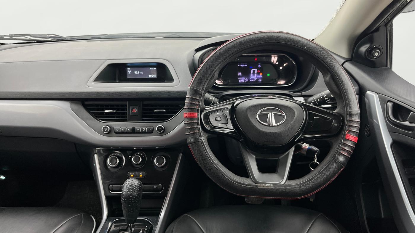 2020 Tata NEXON XMA SUNROOF PETROL, Petrol, Automatic, 69,401 km, Steering Wheel Close Up