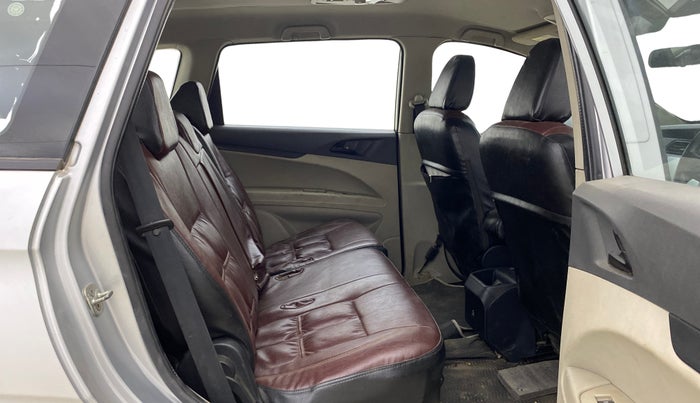 2019 Mahindra MARAZZO M4 8 STR, Diesel, Manual, 77,565 km, Right Side Rear Door Cabin