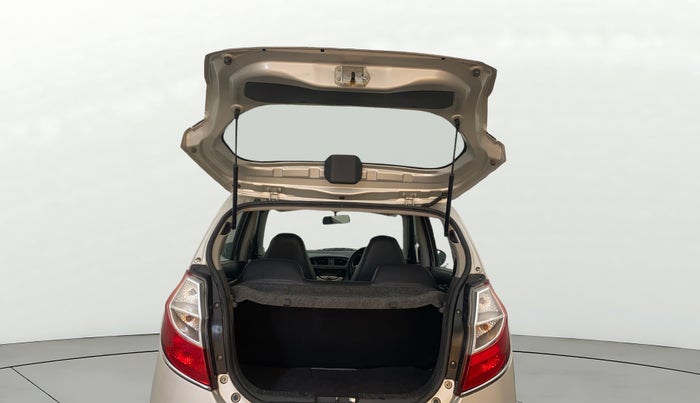 2017 Maruti Alto K10 VXI, Petrol, Manual, 58,325 km, Boot Door Open