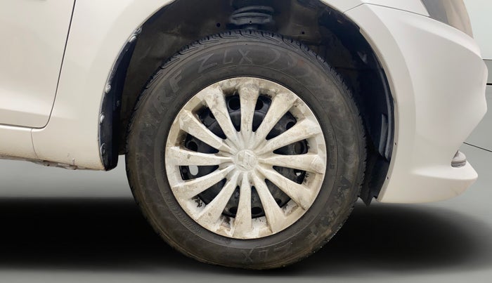 2015 Maruti Swift Dzire VXI, Petrol, Manual, 78,855 km, Right Front Wheel