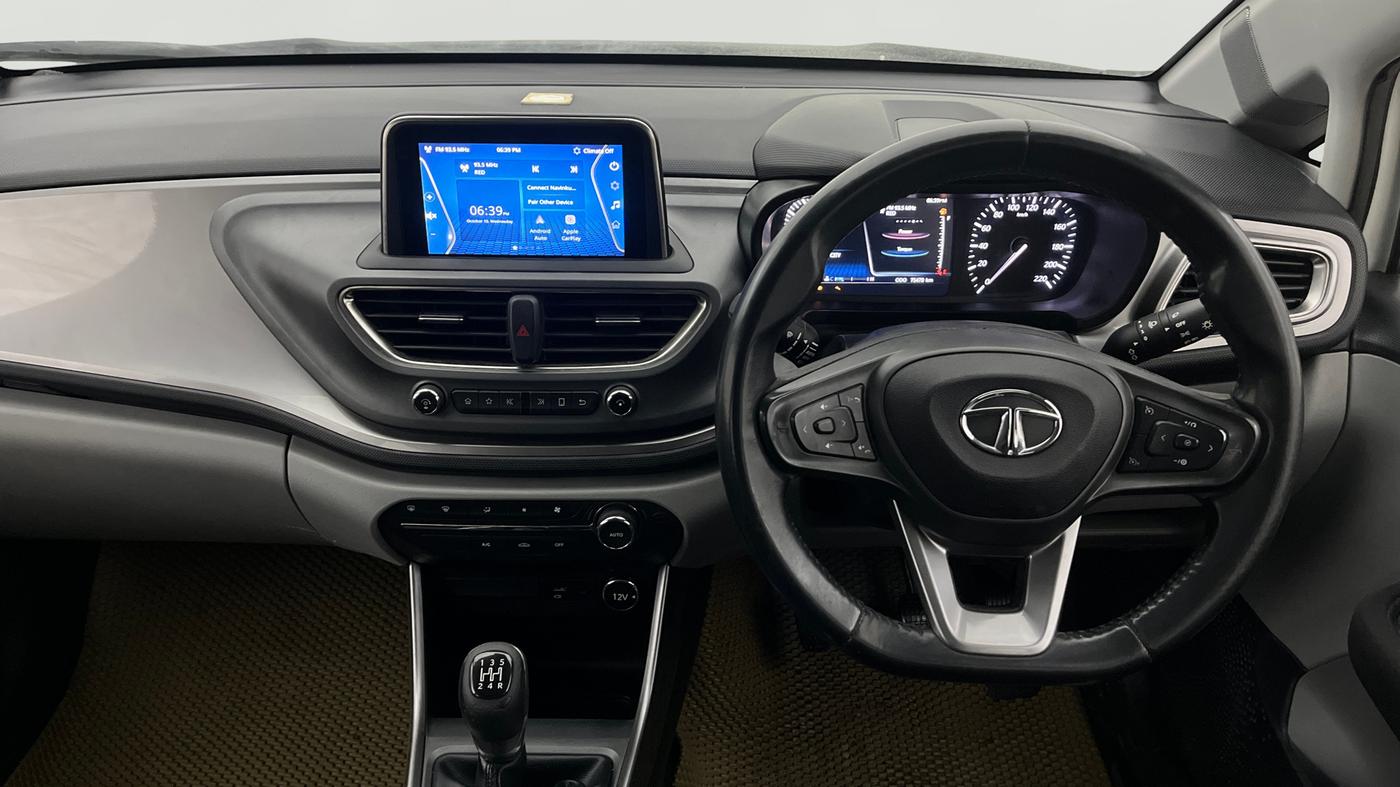 2020 Tata ALTROZ XZ PETROL, Petrol, Manual, 75,469 km, Steering Wheel Close Up