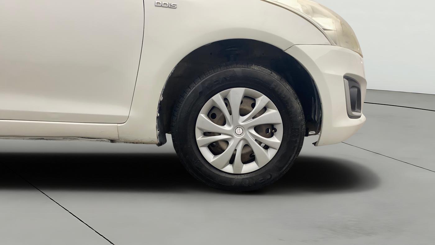 2016 Maruti Swift VDI, Diesel, Manual, 97,238 km, Right Front Wheel