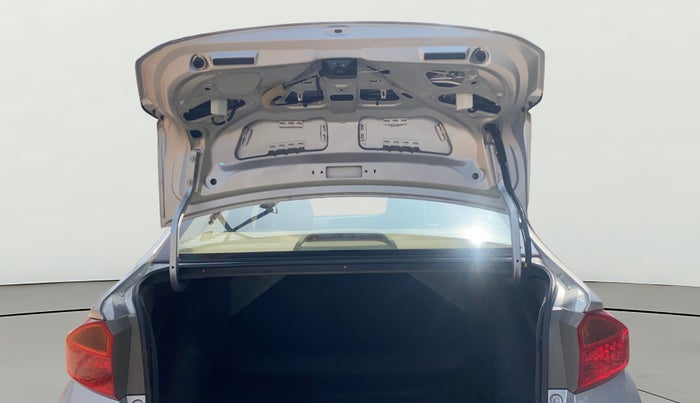 2016 Honda City 1.5L I-VTEC SV, Petrol, Manual, 45,286 km, Boot Door Open