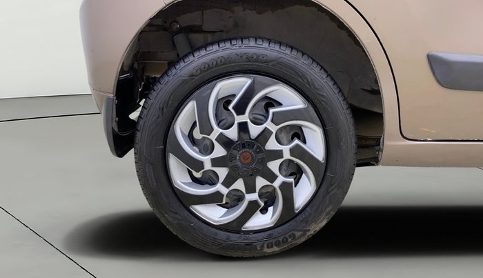 2013 Maruti Wagon R 1.0 VXI, Petrol, Manual, 51,752 km, Right Rear Wheel