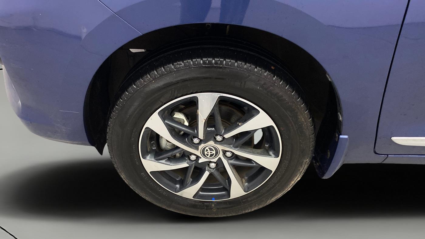 2024 Toyota RUMION  V MT , Petrol, Manual, 10,286 km, Left Front Wheel