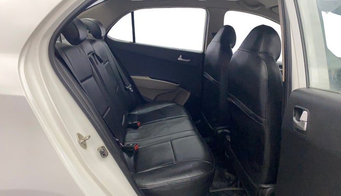 2014 Hyundai Xcent S 1.2, Petrol, Manual, 77,381 km, Right Side Rear Door Cabin