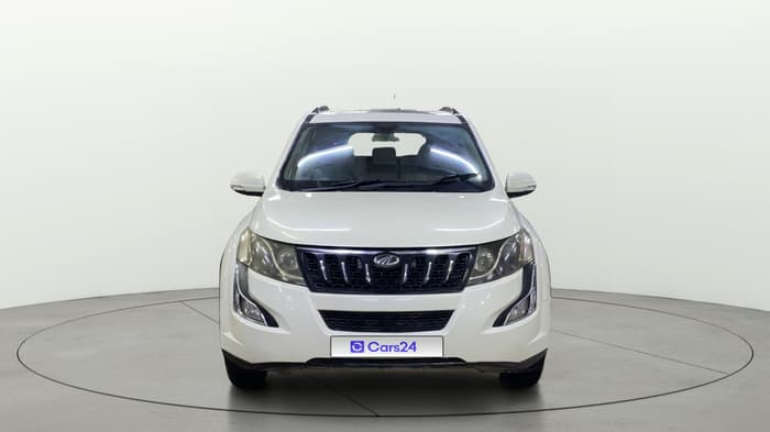 2017 Mahindra XUV500 W10, Diesel, Manual, 84,894 km, Front