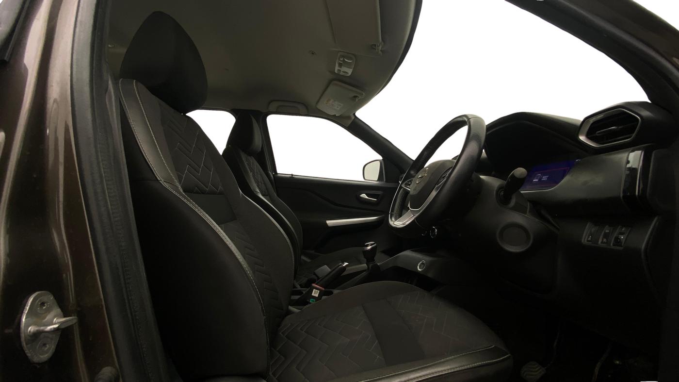 2022 Nissan MAGNITE XV PREMIUM TURBO (O), Petrol, Manual, 54,858 km, Right Side Front Door Cabin