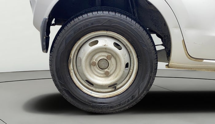 2018 Datsun Redi Go A, Petrol, Manual, 83,349 km, Right Rear Wheel