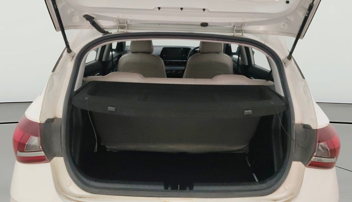 2022 Hyundai NEW I20 SPORTZ 1.2 MT, Petrol, Manual, 46,902 km, Boot Open Zoomed View