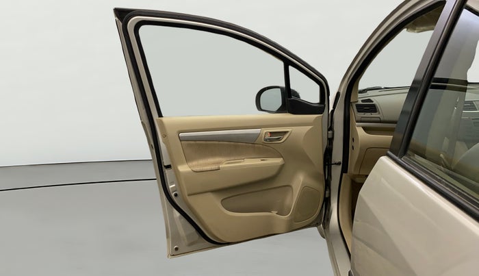 2014 Maruti Ertiga VXI, Petrol, Manual, 37,704 km, LHS Front Door