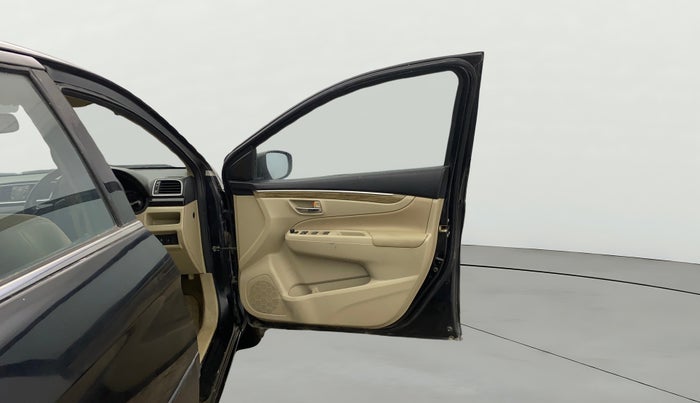 2018 Maruti Ciaz ALPHA  AT 1.4  PETROL, Petrol, Automatic, 45,847 km, RHS Front Door