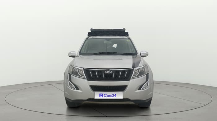 2017 Mahindra XUV500 W6, Diesel, Manual, 93,362 km, Front