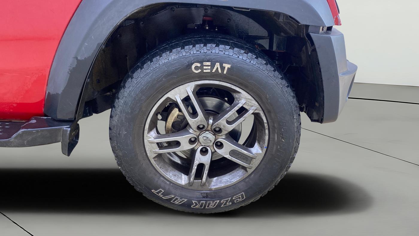 2021 Mahindra Thar LX PETROL HT 4WD AT, Petrol, Automatic, 33,980 km, Right Front Wheel
