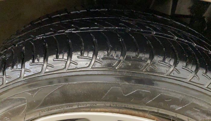 2021 Maruti New Wagon-R VXI 1.0, Petrol, Manual, 15,949 km, Right Front Tyre Tread
