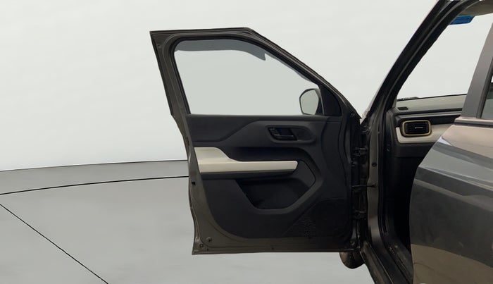 2022 Tata PUNCH ACCOMPLISHED AMT, Petrol, Automatic, 45,582 km, LHS Front Door