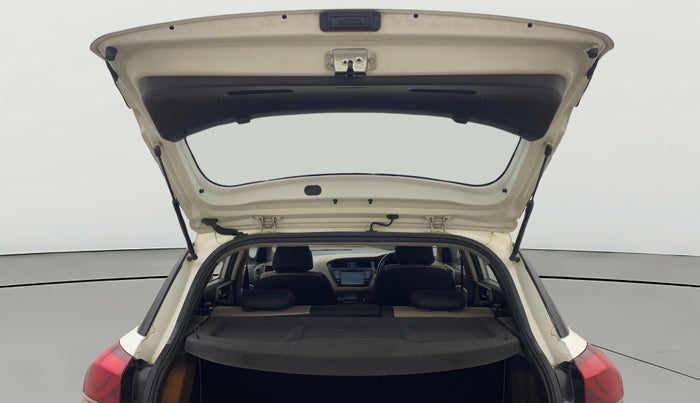 2016 Hyundai Elite i20 ASTA 1.2, Petrol, Manual, 50,475 km, Boot Door Open