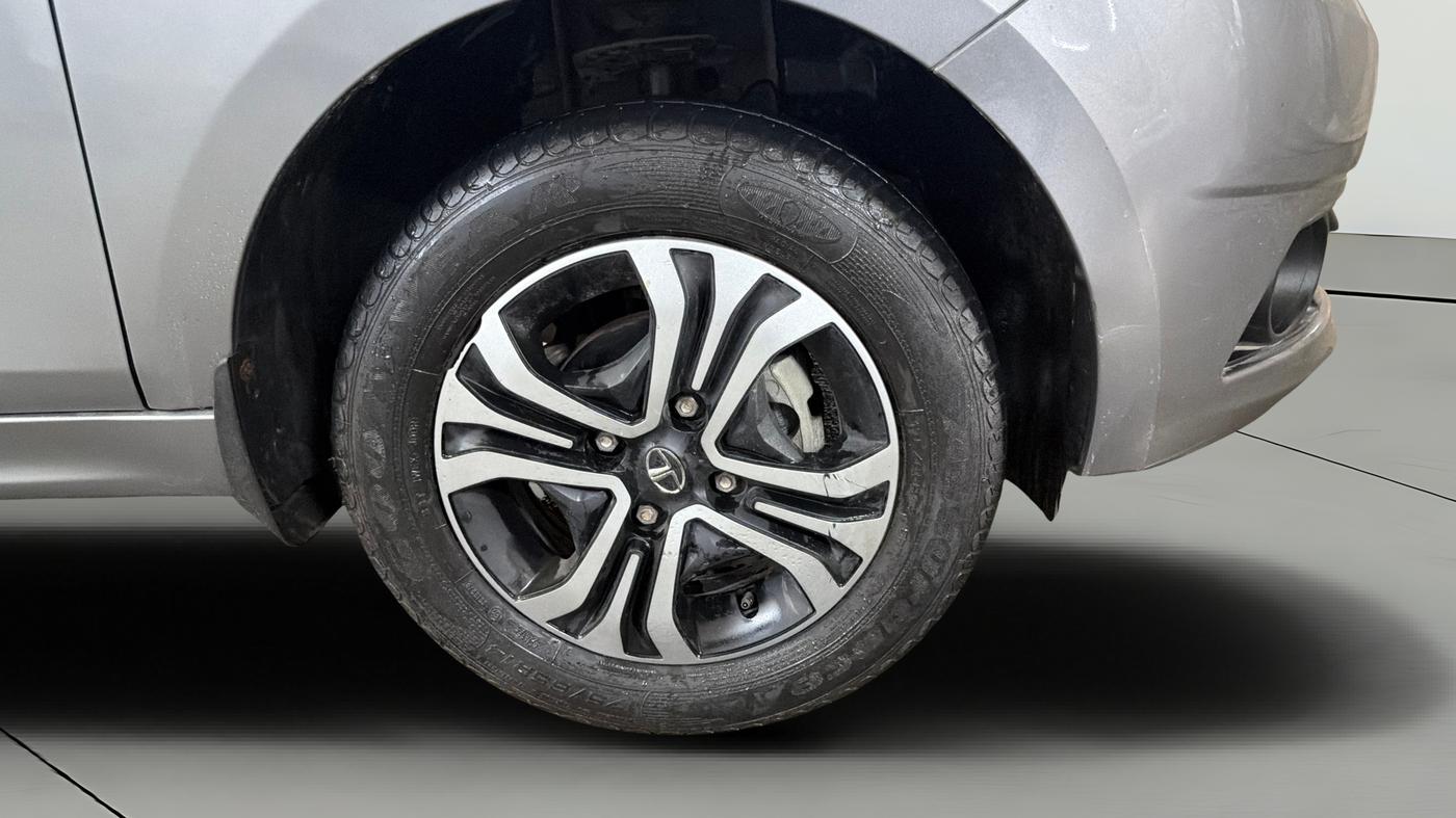 2019 Tata Tiago XZA PETROL, Petrol, Automatic, 27,925 km, Right Front Wheel
