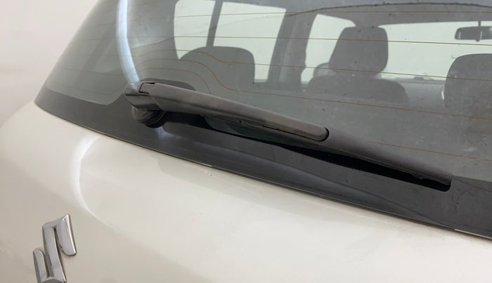 2013 Maruti Swift ZXI, Petrol, Manual, 1,04,062 km, Rear Wiper