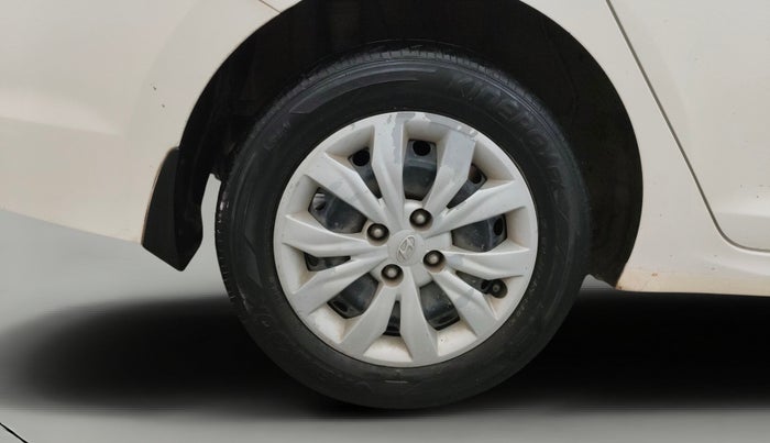 2019 Hyundai Verna 1.4 E PETROL, Petrol, Manual, 54,338 km, Right Rear Wheel