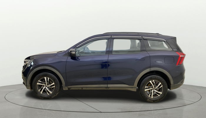 2022 Mahindra XUV700 AX 5 P AT 5 STR, Petrol, Automatic, 32,275 km, Left Side