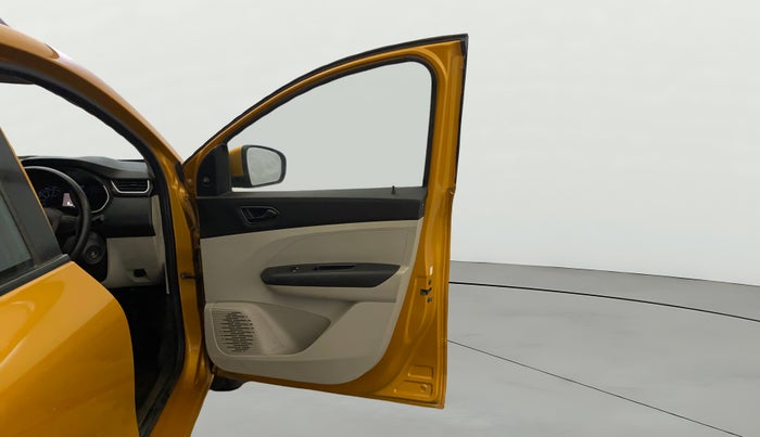 2019 Renault TRIBER RXL MT, Petrol, Manual, 23,620 km, RHS Front Door