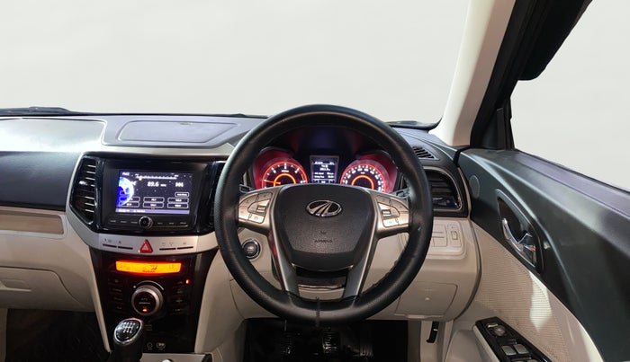 2019 Mahindra XUV300 W8 1.5 DIESEL, Diesel, Manual, 1,12,627 km, Steering Wheel Close Up