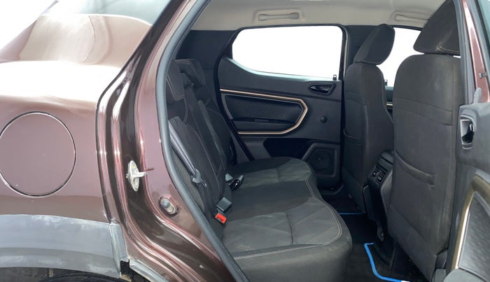 2021 Renault Kiger RXT MT, Petrol, Manual, 40,610 km, Right Side Rear Door Cabin