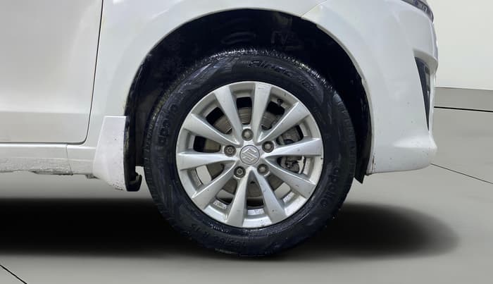 2013 Maruti Ertiga ZDI, Diesel, Manual, 88,520 km, Right Front Wheel