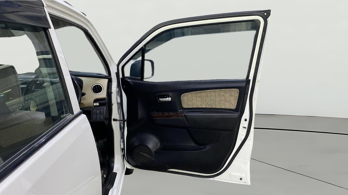 2017 Maruti Wagon R 1.0 VXI, Petrol, Manual, 46,350 km, RHS Front Door