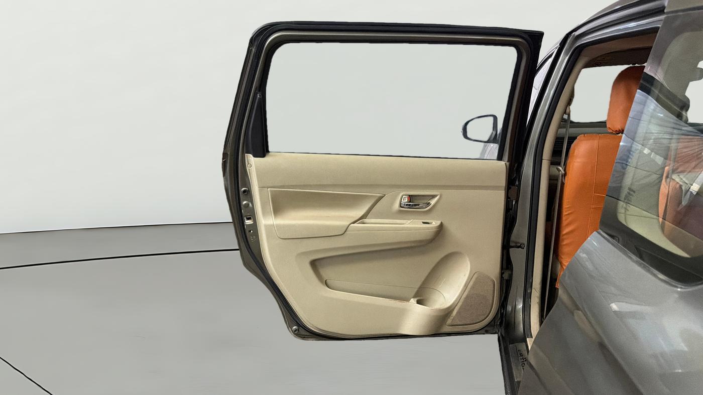 2019 Maruti Ertiga ZXI+ SHVS, Petrol, Manual, 72,312 km, LHS Rear Door