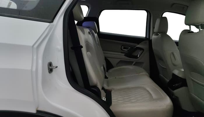 2022 Tata Safari XZA PLUS GOLD, Diesel, Automatic, 43,702 km, Right Side Rear Door Cabin