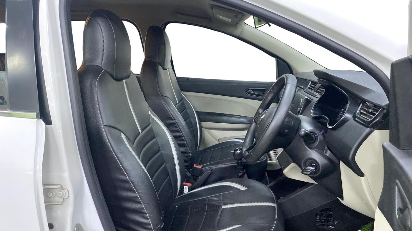 2020 Renault TRIBER RXT, Petrol, Manual, 48,527 km, Right Side Front Door Cabin