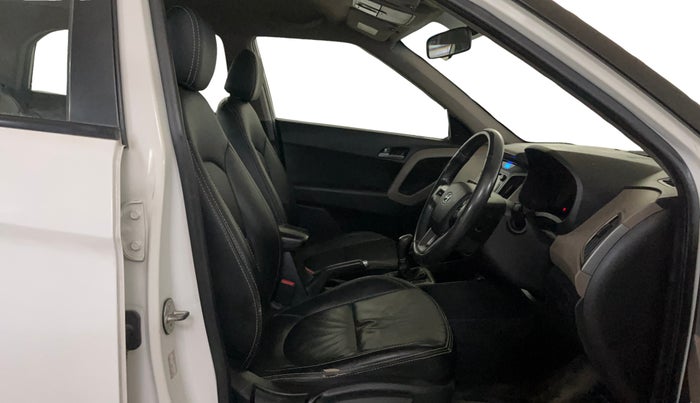 2017 Hyundai Creta SX PLUS AT 1.6 PETROL, Petrol, Automatic, 61,555 km, Right Side Front Door Cabin