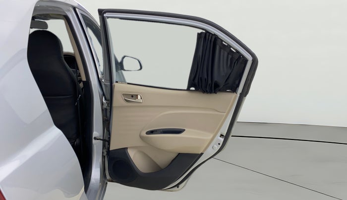 2018 Hyundai NEW SANTRO SPORTZ AMT, CNG, Automatic, 24,480 km, RHS Rear Door