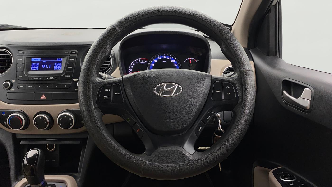 2016 Hyundai Xcent S AT 1.2, Petrol, Automatic, 65,303 km, Steering Wheel Close Up